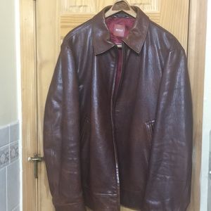 Hugo Boss men’s vintage leather jacket